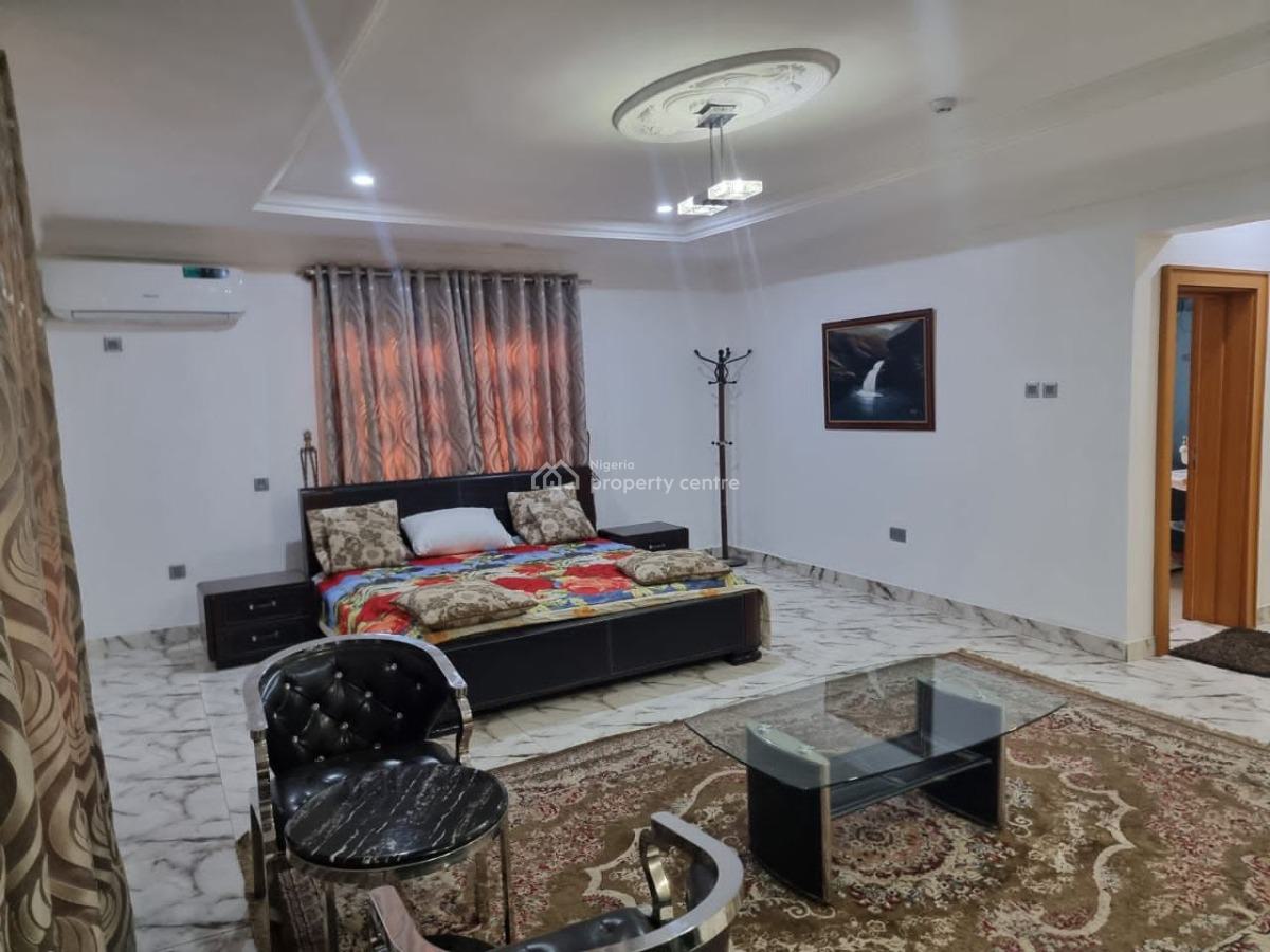 Furnished and Service 3 Bedroom Flat with Bq, Utako District, Utako, Abuja, Flat / Apartment for Rent