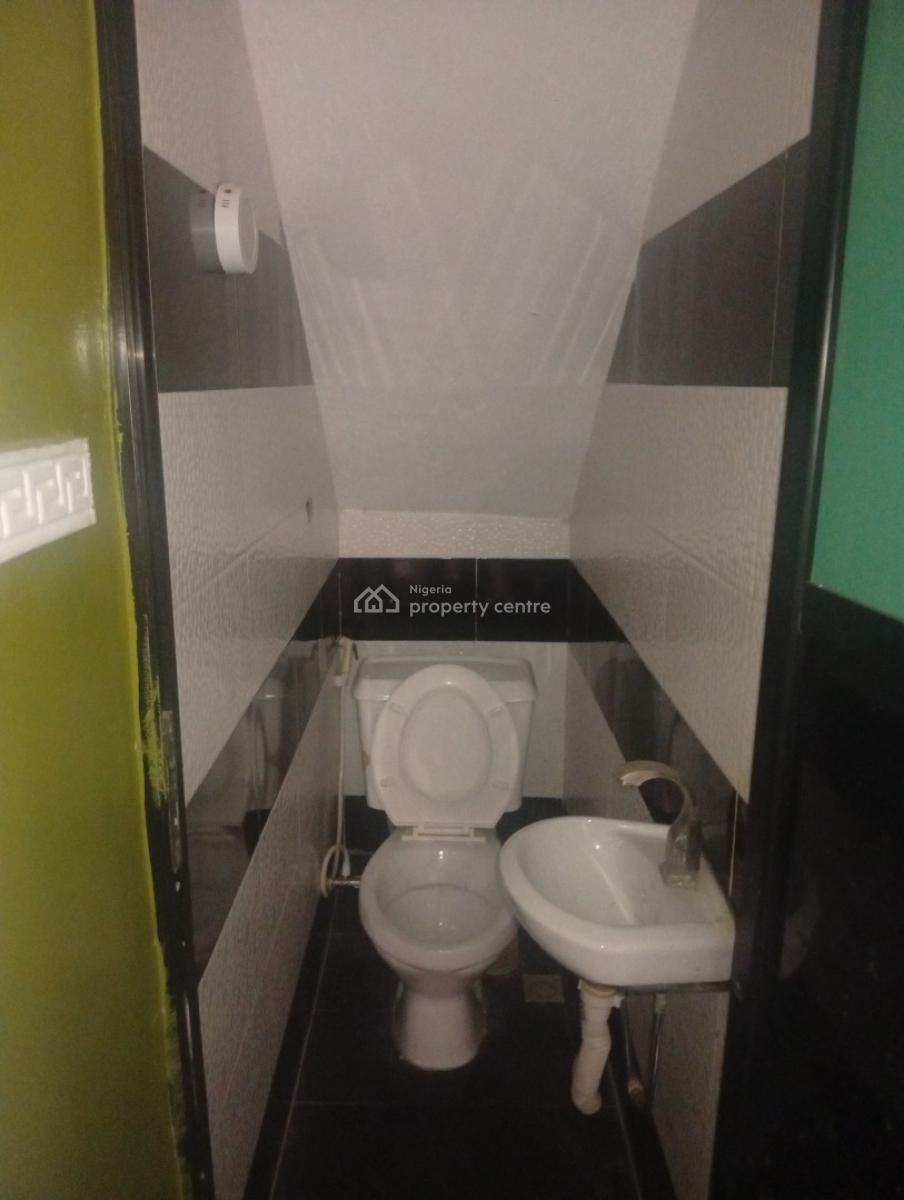 Very Decent Modern 3 Bedroom Duplex with Pop, Wardrobe, Fitted Finished, Egbeda, Alimosho, Lagos, Semi-detached Duplex for Rent