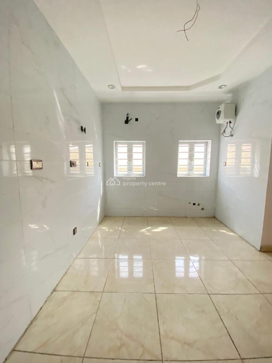 4 Bedroom Terrace Duplex with Bq in an Estate, Ikate, Lekki, Lagos, Terraced Duplex for Rent