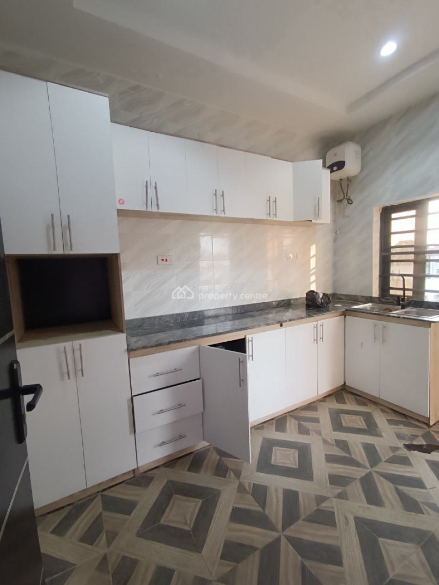 a Well Built 2 Bedroom Flat, Before Novara, Shoprite Aja, Lekki Phase 2, Lekki, Lagos, Flat / Apartment for Rent