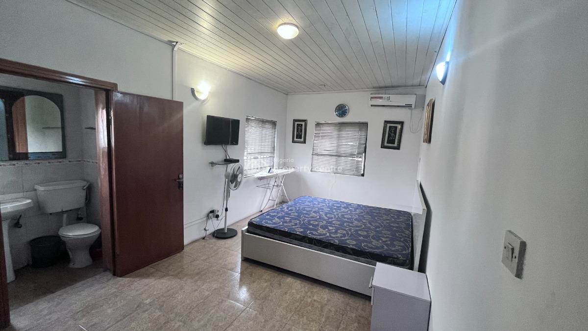 Smart 2-bedroom Penthouse with Bq., Ikoyi, Lagos, Flat / Apartment for Rent