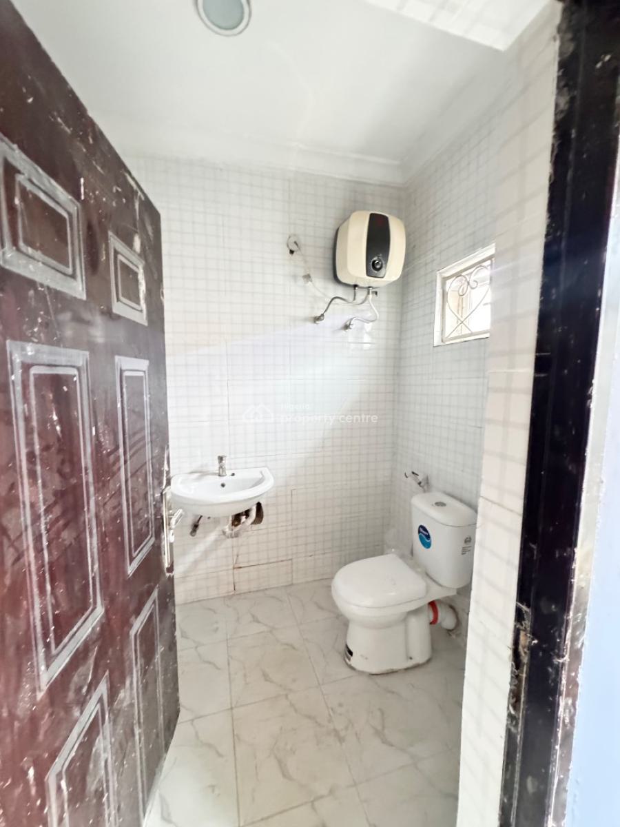 Nice Luxurious 4 Bedroom Duplex Semi Detached with Bq Very Spacious, Chevron Drive Lekki, Lekki, Lagos, Detached Duplex for Sale