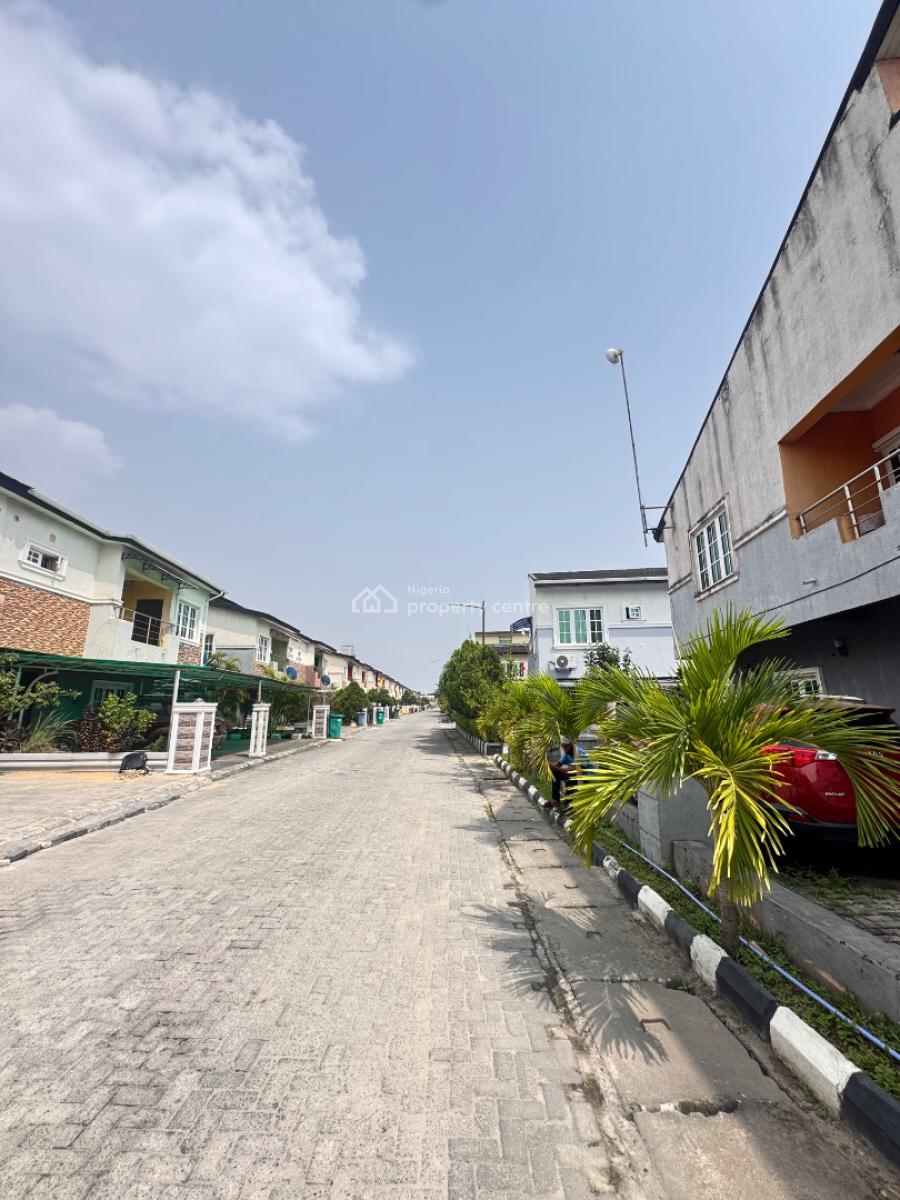 4 Bedroom Duplex Semi Detached with Bq Can Park 5 Cars Very Spacious, Chevron Drive Lekki Lagos State, Lekki, Lagos, Semi-detached Duplex for Sale