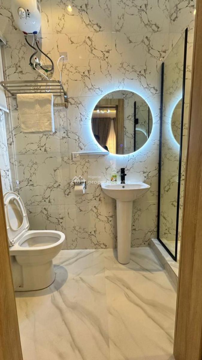 Tastefully Finished Luxury 2-bedroom Apartment, Lekki Phase 1, Lekki, Lagos, Flat / Apartment for Rent