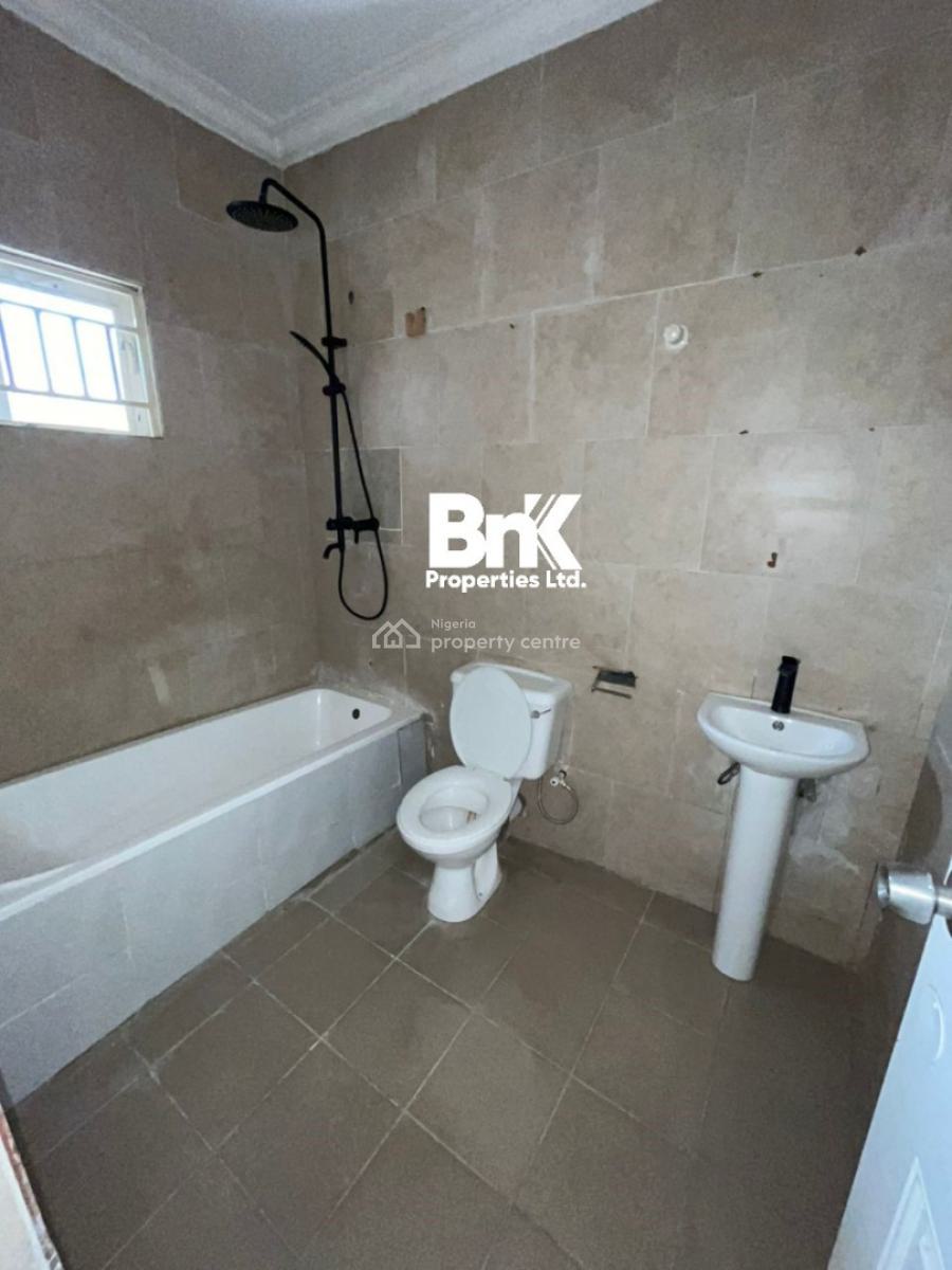 3-bedroom Apartment with a Standard Room Bq, Lekki Phase 1, Lekki, Lagos, Flat / Apartment for Rent