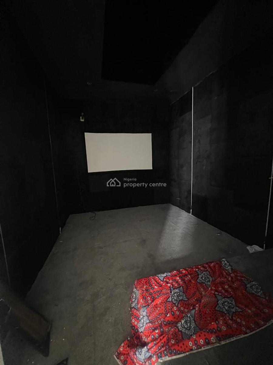 5 Bedroom Fully Detached Duplex + Bq, Rootfop - Swimming Pool, Lekki Phase 1, Lekki, Lagos, Detached Duplex for Sale