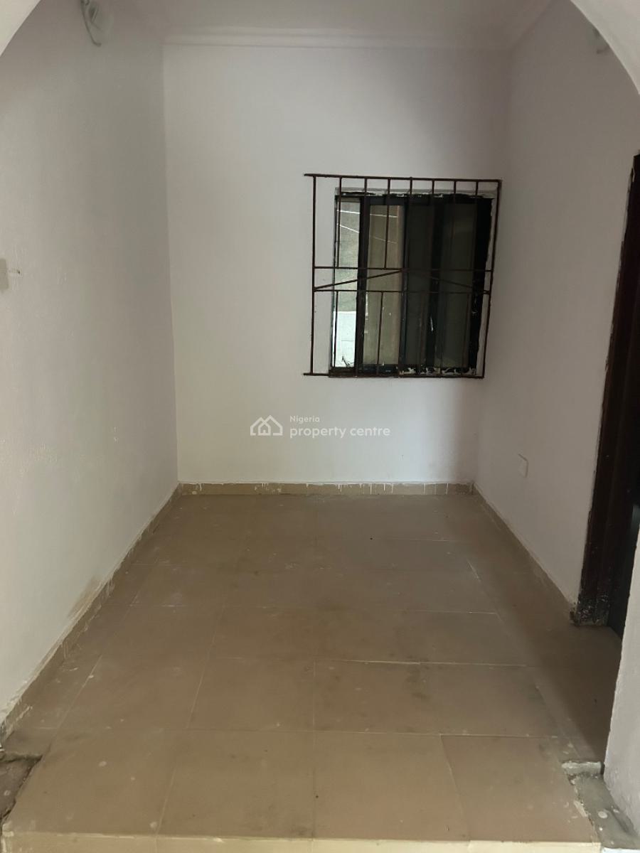 Renovated 2 Bedroom Flat (downstairs), Okunola Road Aderogba Street, Egbeda, Alimosho, Lagos, Flat / Apartment for Rent