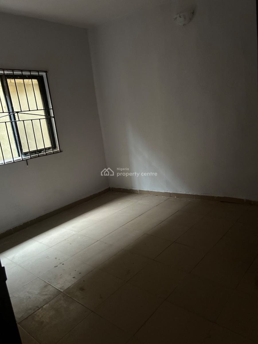 Renovated 2 Bedroom Flat (downstairs), Okunola Road Aderogba Street, Egbeda, Alimosho, Lagos, Flat / Apartment for Rent