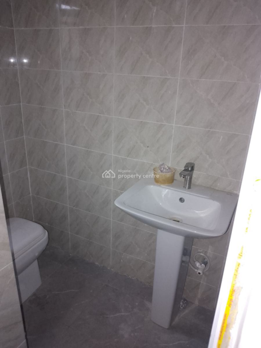 Massively New 3 Bedrooms Flat, Off Access Bank, Bogije, Ibeju Lekki, Lagos, Flat / Apartment for Rent