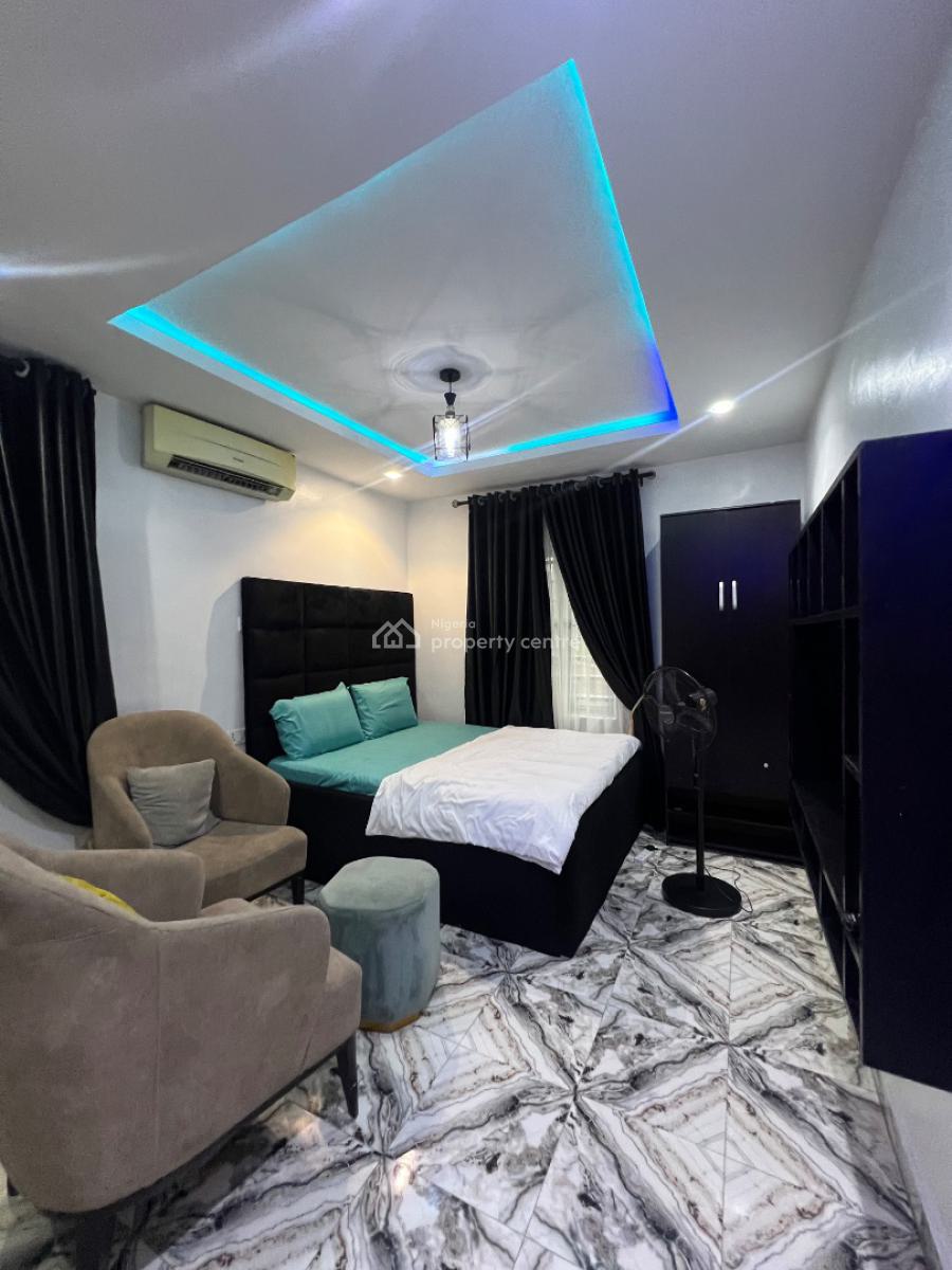 Fully Serviced and Furnished Self Contain, Jibowu, Yaba, Lagos, Self Contain (single Rooms) for Rent