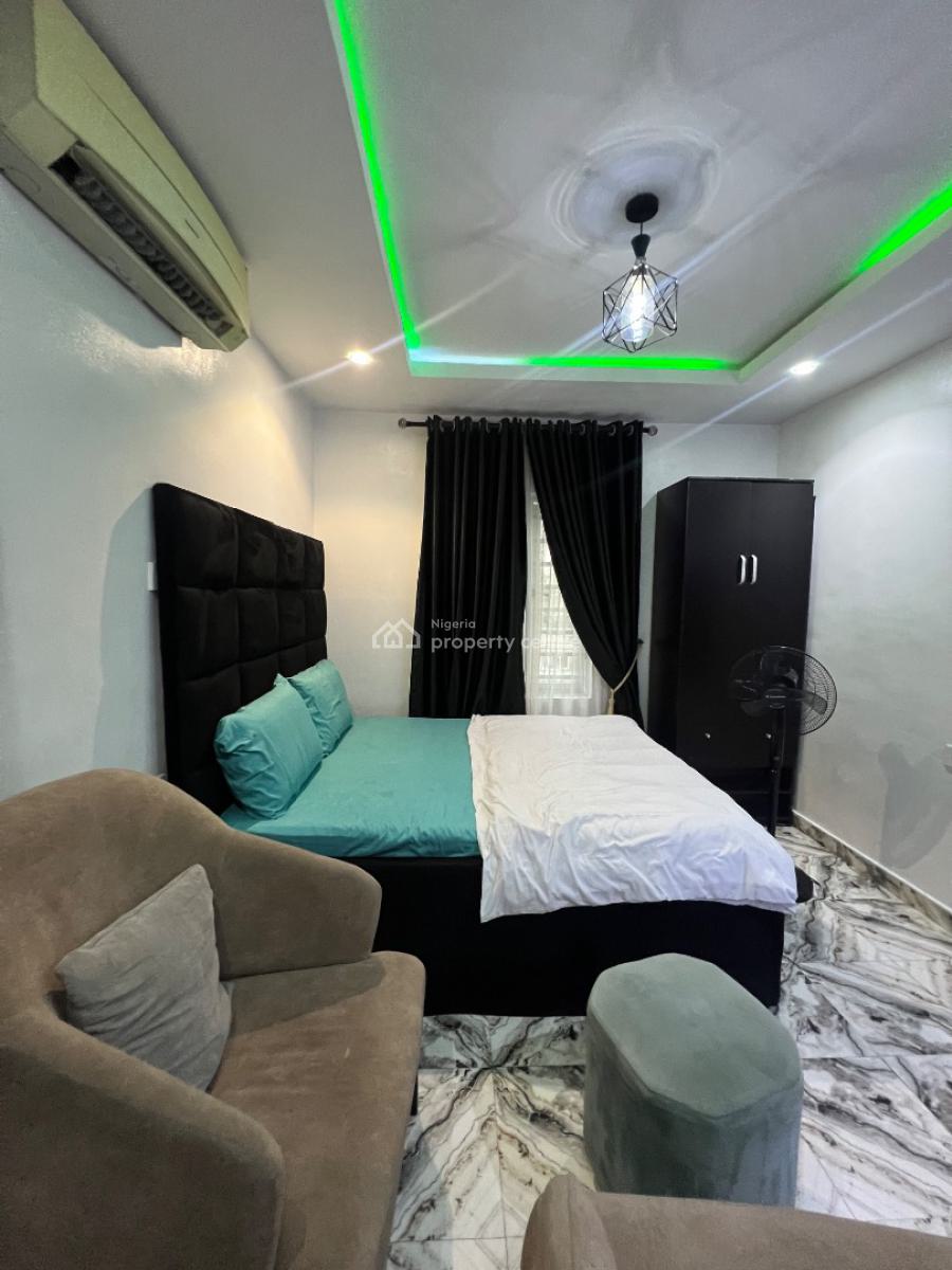 Fully Serviced and Furnished Self Contain, Jibowu, Yaba, Lagos, Self Contain (single Rooms) for Rent