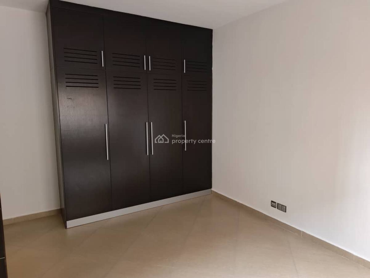 Lovely 3 Bedroom Apartment, Off Alexander Avenue, Old Ikoyi, Ikoyi, Lagos, Flat / Apartment for Rent