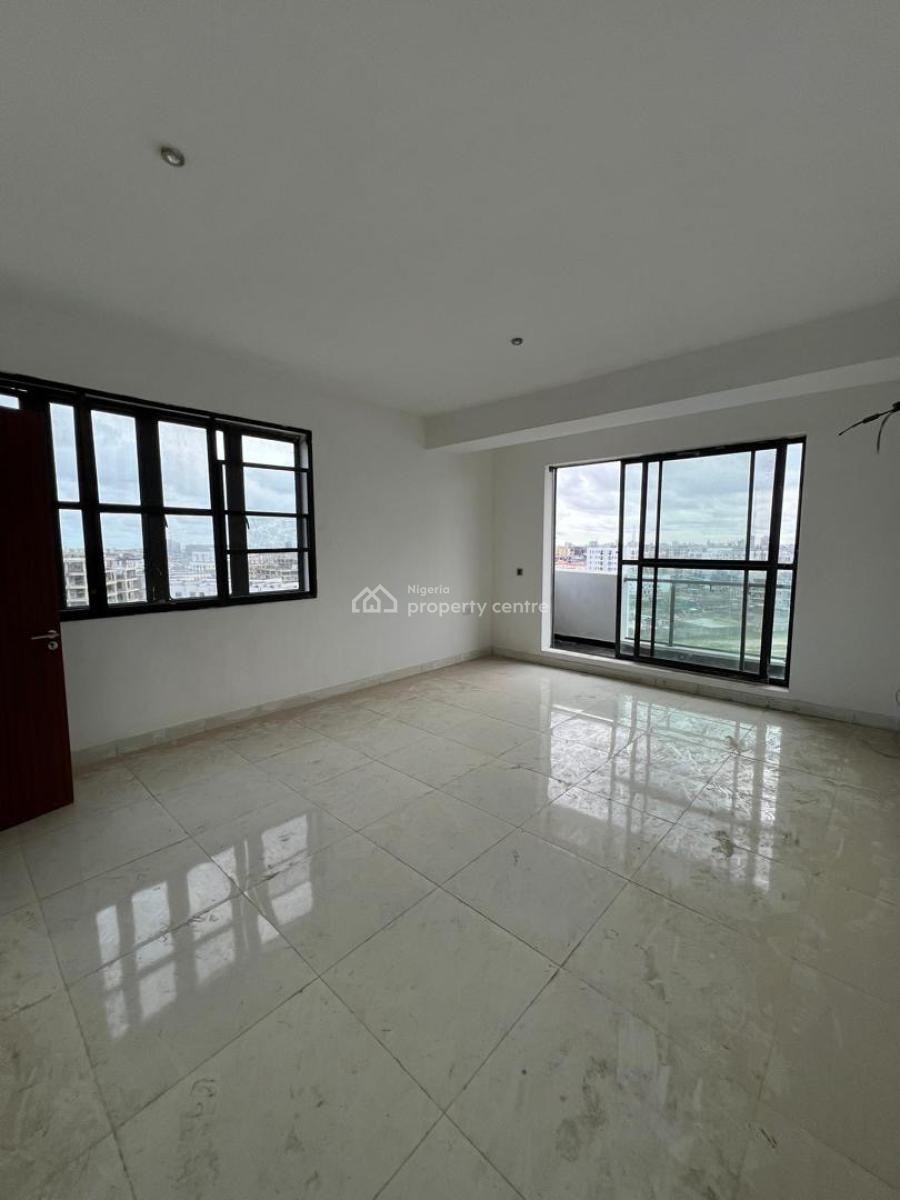 Spacious 3-bedroom Maisonette with Bq  24hrs Electricity, Off Freedom Way, Lekki Phase 1, Lekki, Lagos, Flat / Apartment for Rent