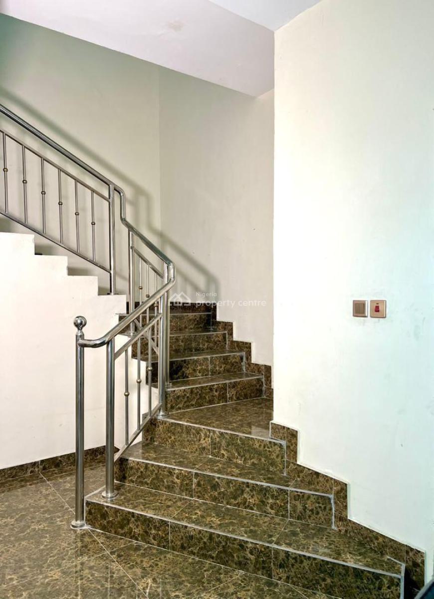 4 Bedroom Semi Detached Duplex, Mobil Road, Ilaje, Ajah, Lagos, Semi-detached Duplex for Rent