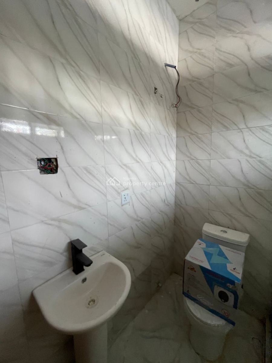 3 Bedroom Apartment, Ikota, Lekki, Lagos, Block of Flats for Sale