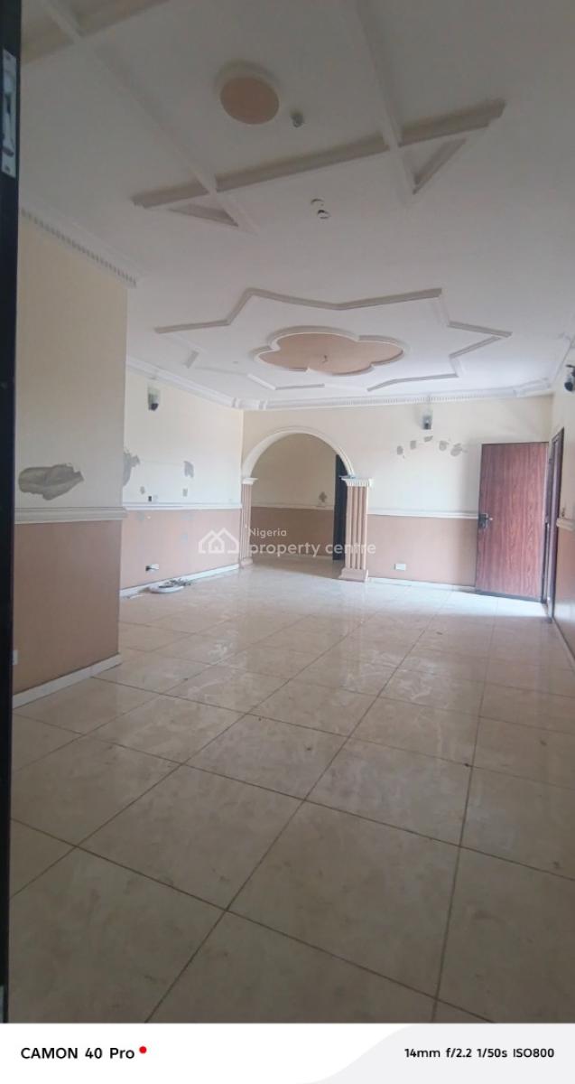 Luxury 3 Bedroom Apartment with Excellent Finishing, Oke Olu Street, Opp. Bode Thomas Street, Iponri, Surulere, Lagos, Flat / Apartment for Rent