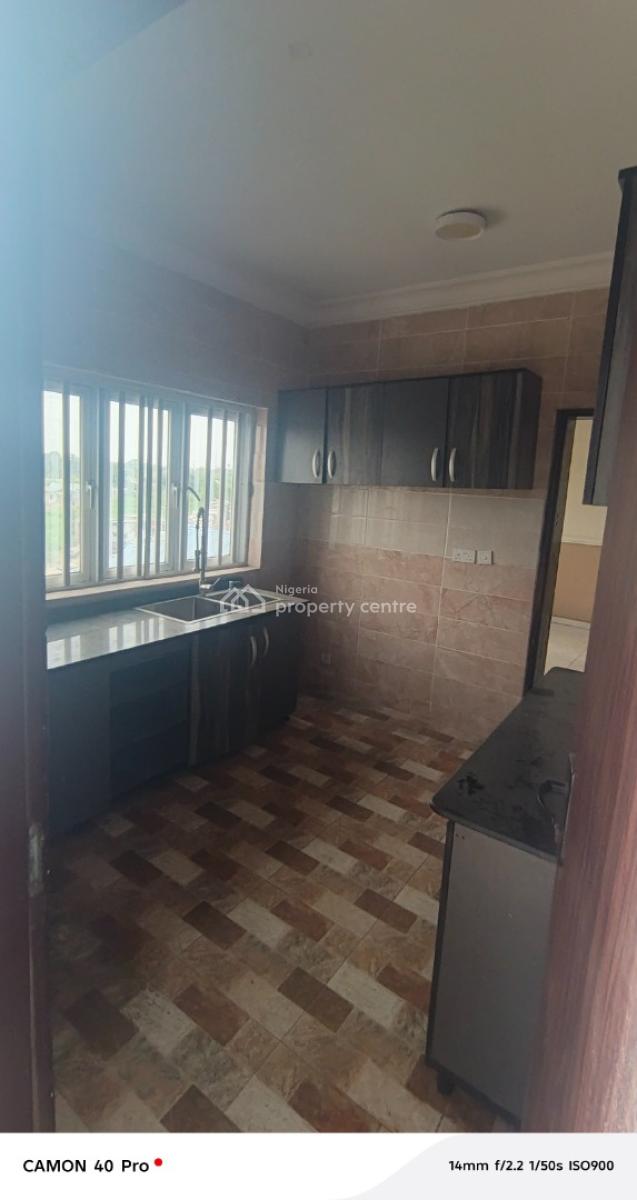 Luxury 3 Bedroom Apartment with Excellent Finishing, Oke Olu Street, Opp. Bode Thomas Street, Iponri, Surulere, Lagos, Flat / Apartment for Rent