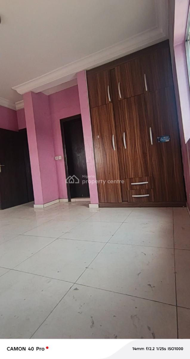 Luxury 3 Bedroom Apartment with Excellent Finishing, Oke Olu Street, Opp. Bode Thomas Street, Iponri, Surulere, Lagos, Flat / Apartment for Rent