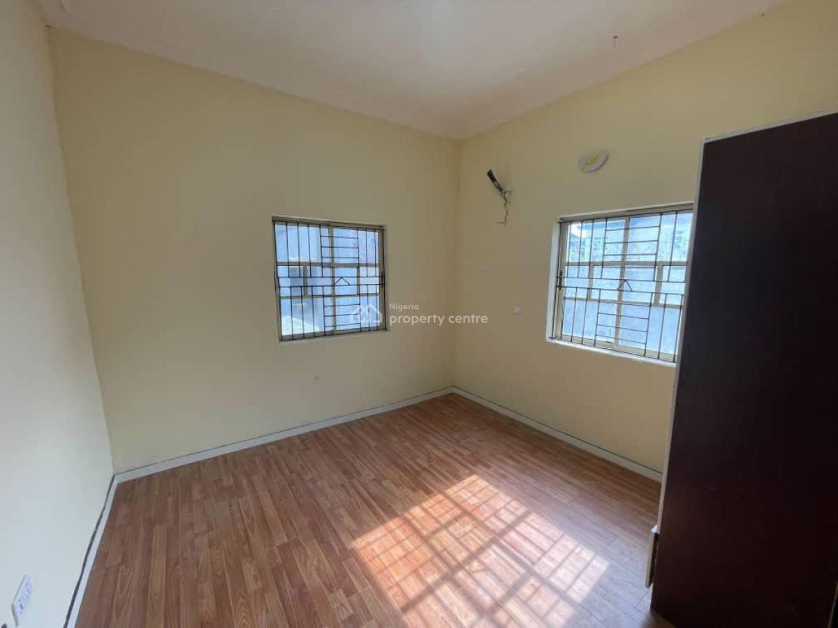 Spacious 2 Bedroom Apartment, Ologolo, Lekki, Lagos, Flat / Apartment for Rent