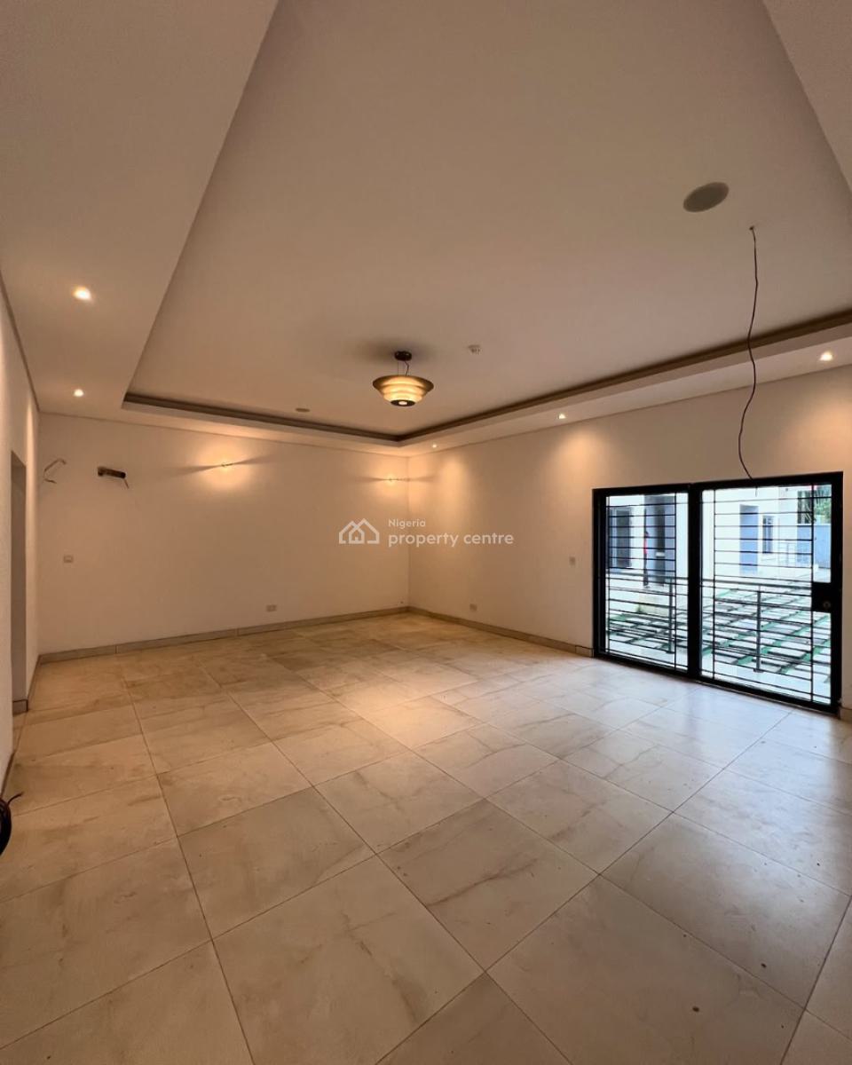 Spacious 4 Bedroom Terrace with a Bq, Lekki Phase 1, Lekki, Lagos, House for Rent