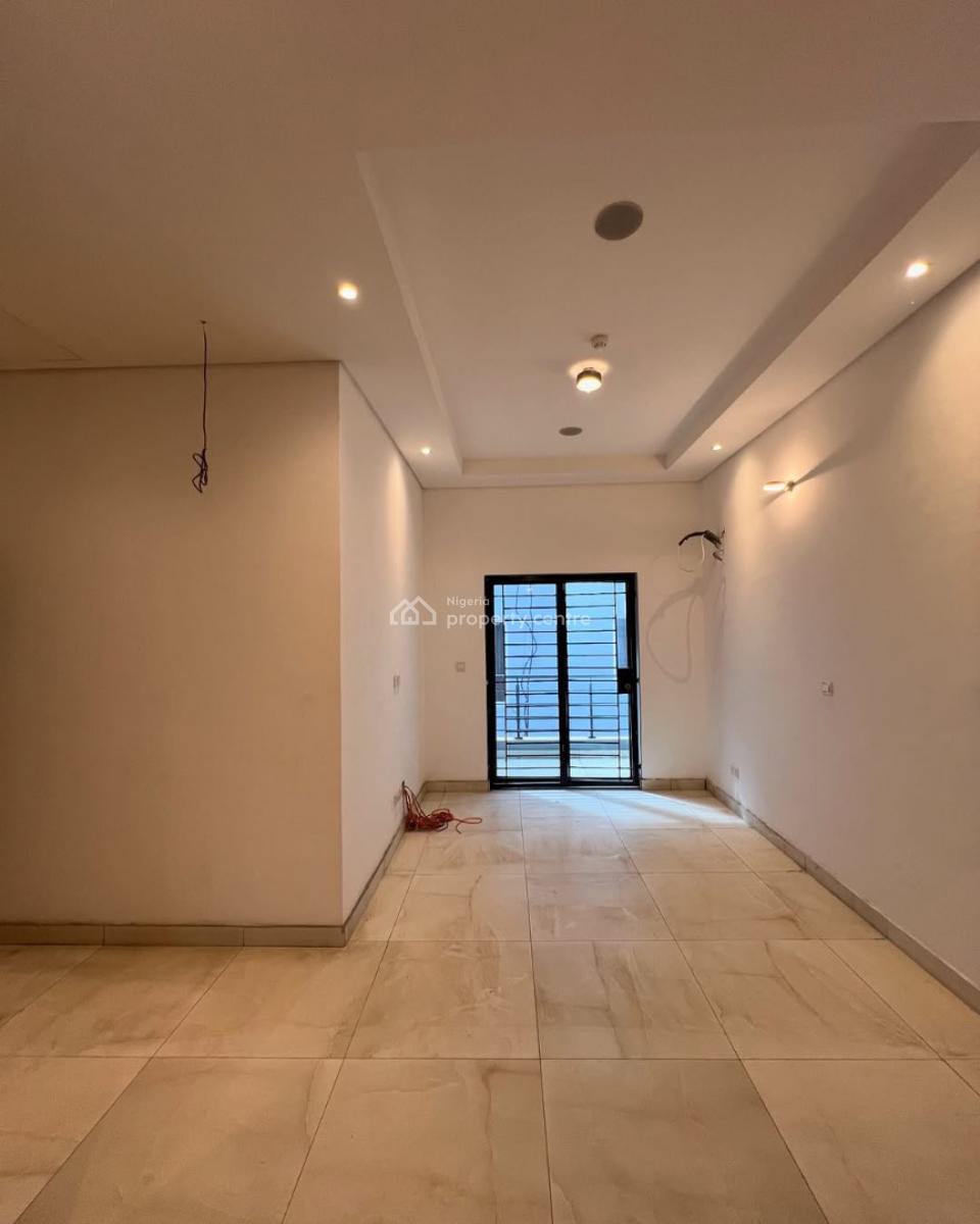 Spacious 4 Bedroom Terrace with a Bq, Lekki Phase 1, Lekki, Lagos, House for Rent