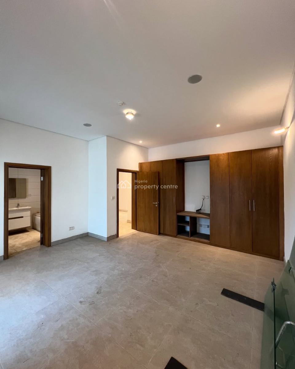 Spacious 4 Bedroom Terrace with a Bq, Lekki Phase 1, Lekki, Lagos, House for Rent