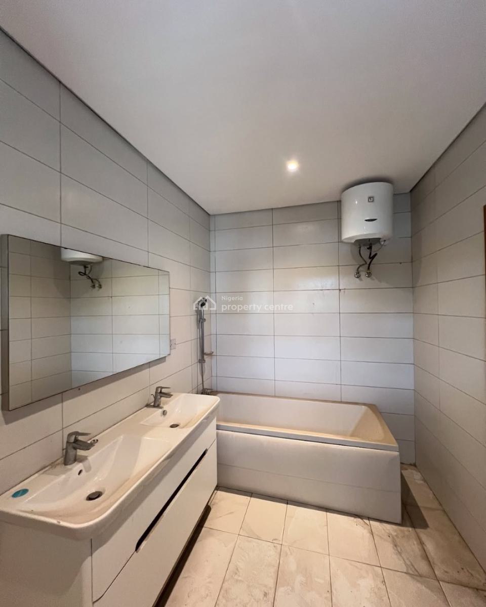 Spacious 4 Bedroom Terrace with a Bq, Lekki Phase 1, Lekki, Lagos, House for Rent