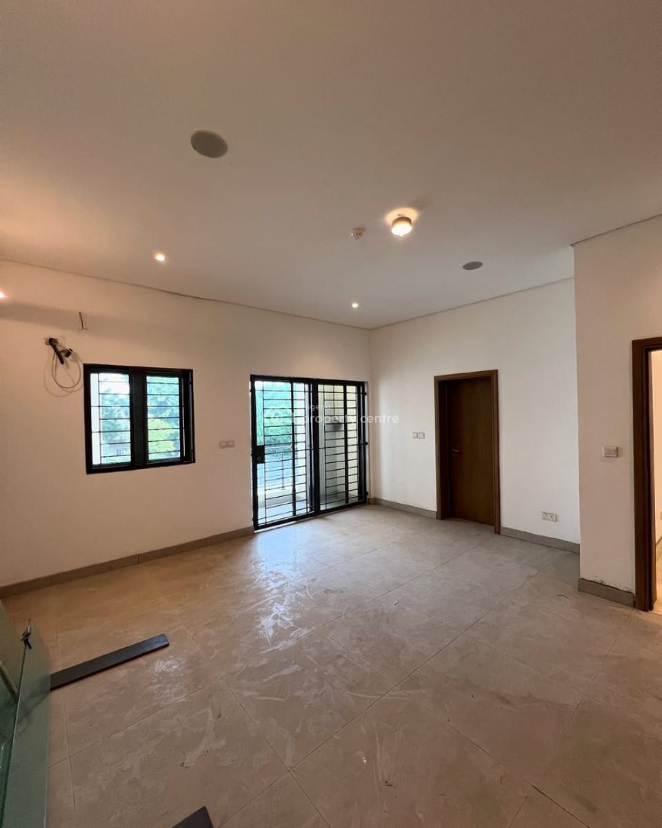 Spacious 4 Bedroom Terrace with a Bq, Lekki Phase 1, Lekki, Lagos, House for Rent