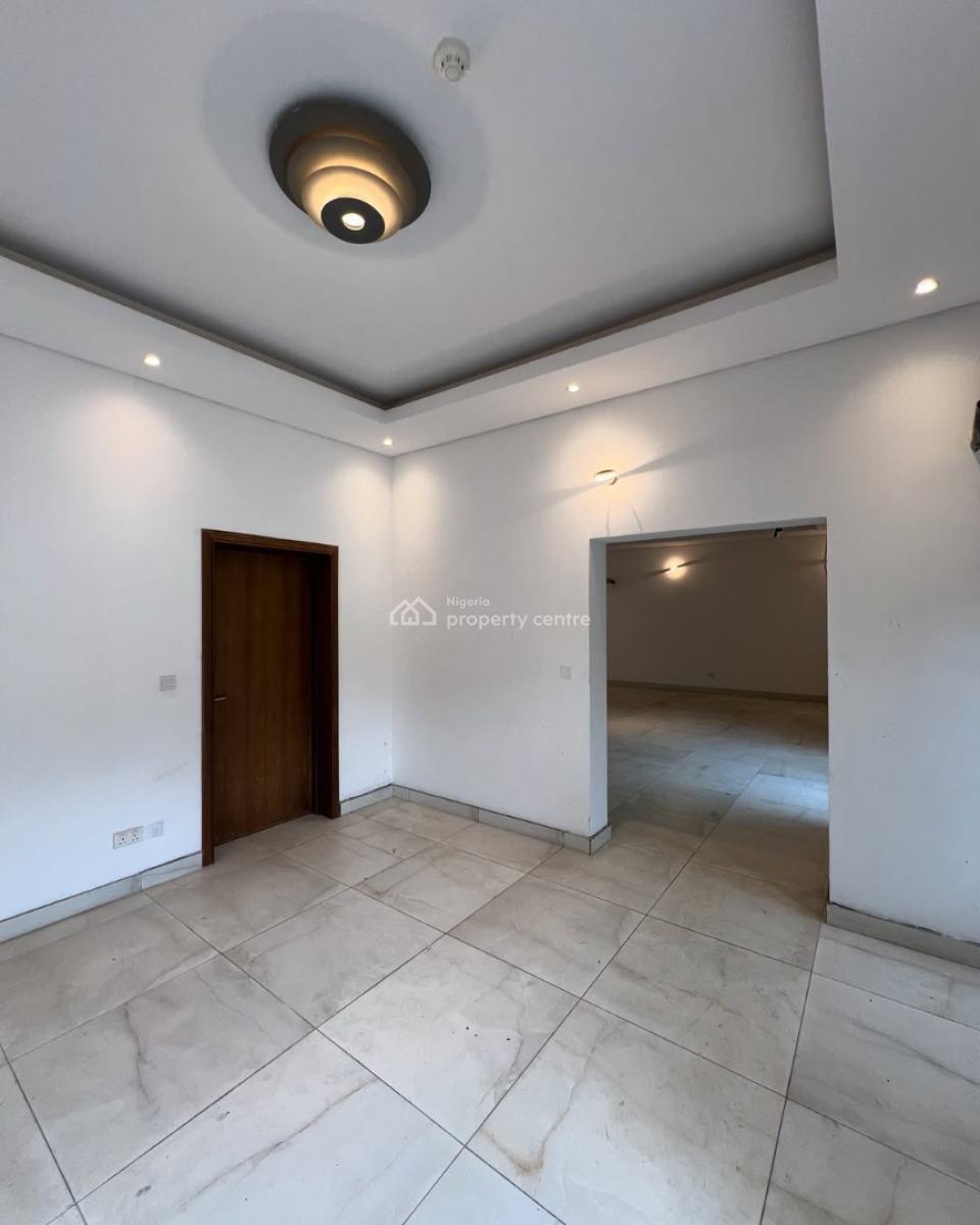 Spacious 4 Bedroom Terrace with a Bq, Lekki Phase 1, Lekki, Lagos, House for Rent