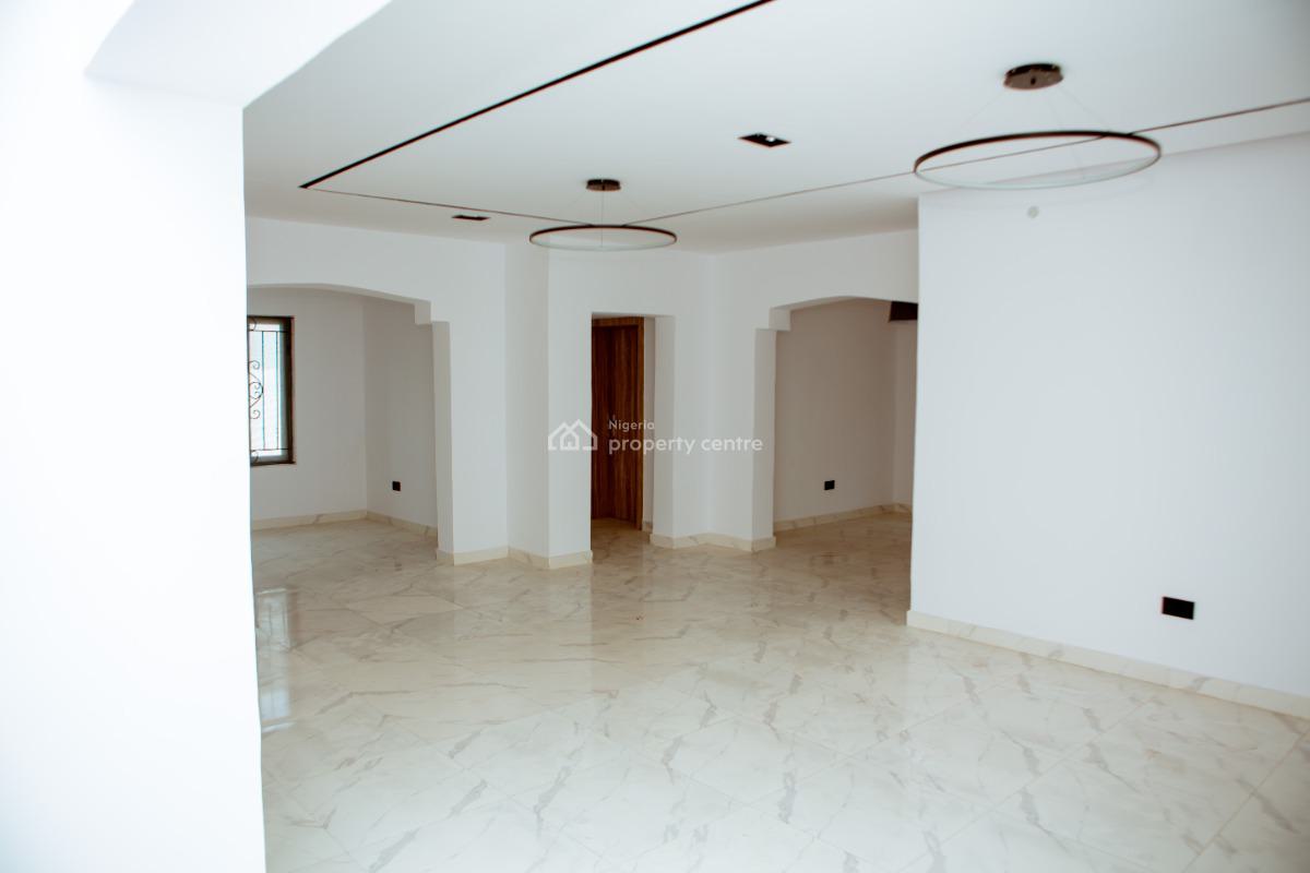 Distress: 4 Bedroom Detached Duplex, Kazeem Eletu Way, Canal West Estate, Osapa London., Osapa, Lekki, Lagos, Detached Duplex for Sale