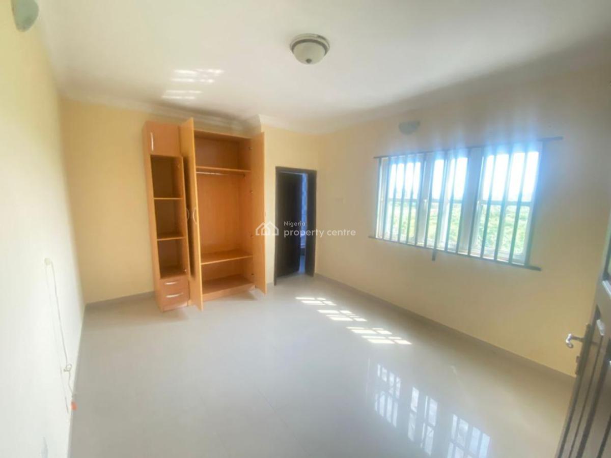 a Luxury 5 Bedrooms Fully Detached Duplex with Bedroom and Parlor Self Contain, Bogije, Ibeju Lekki, Lagos, Flat / Apartment for Rent