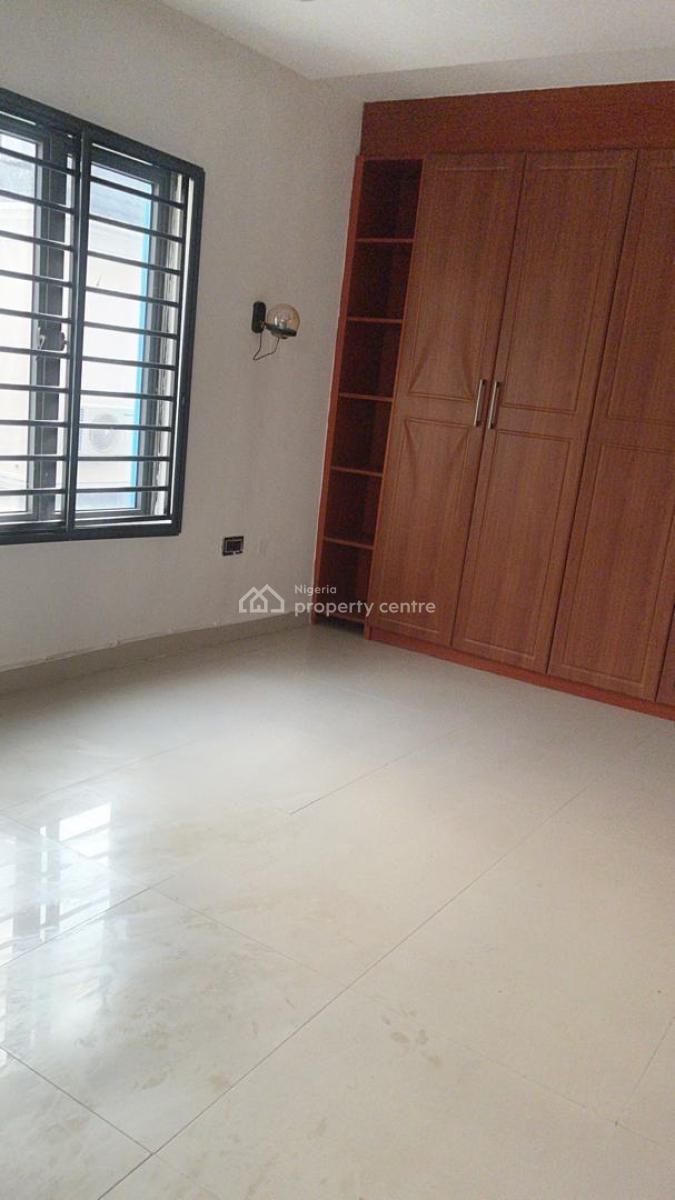 Lovely 3 Bedroom Maisonette with a Bq, Ikoyi, Lagos, Flat / Apartment for Rent