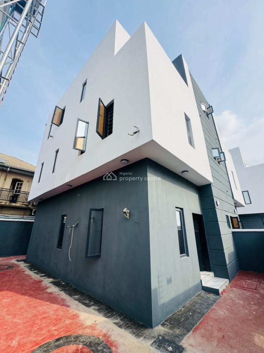 Smagnificently Built 4 Bedroom Semi Detached Duplex in a Prime Locatio, Gra Phase 1, Magodo, Lagos, Semi-detached Duplex for Sale