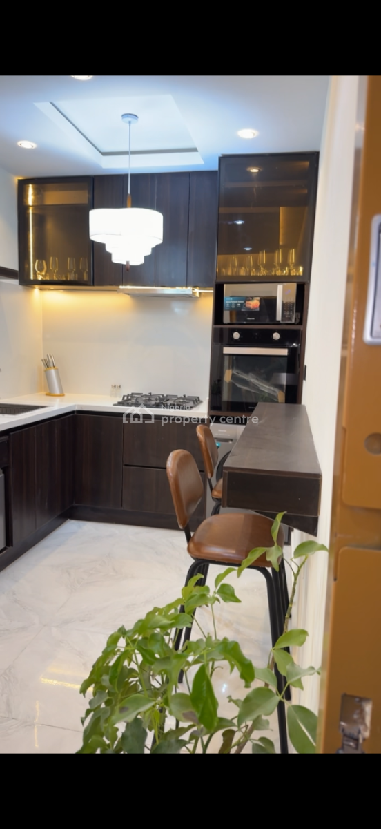 Fully Furnished Spacious Luxury Studio Apartment, Off Freedom Way, Lekki Phase 1, Lekki, Lagos, Flat / Apartment for Sale