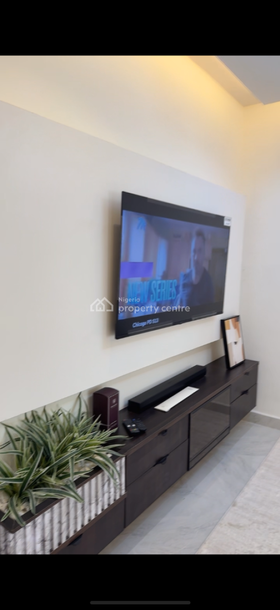 Fully Furnished Spacious Luxury Studio Apartment, Off Freedom Way, Lekki Phase 1, Lekki, Lagos, Flat / Apartment for Sale