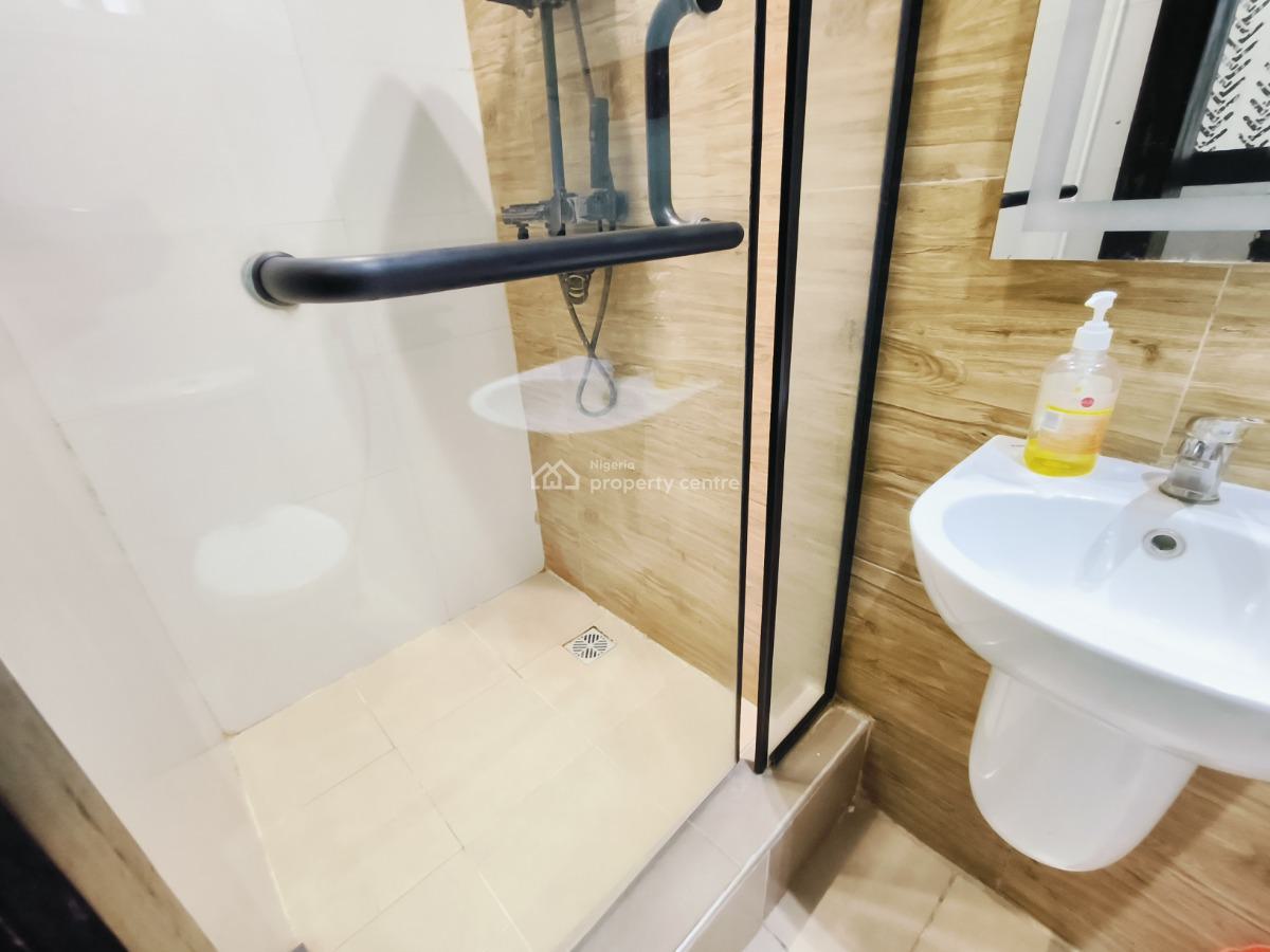 Exquisite 2 Bedroom Apartment, Lekki Phase 1, Lekki Phase 1, Lekki, Lagos, Flat / Apartment Short Let