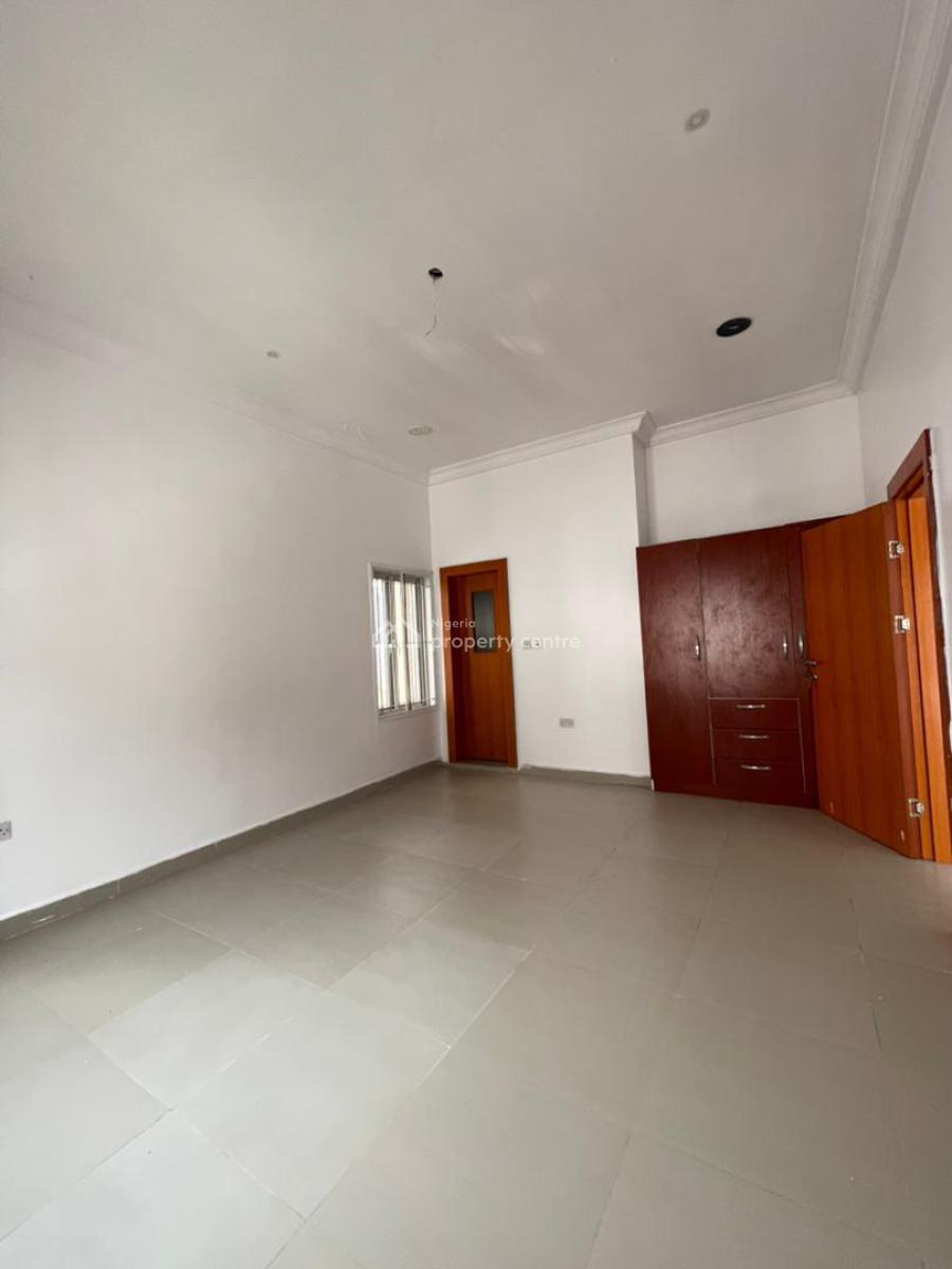 Well Maintained 4 Bedroom Terrace Duplex, Osapa Road., Lekki, Lagos, Terraced Duplex for Rent