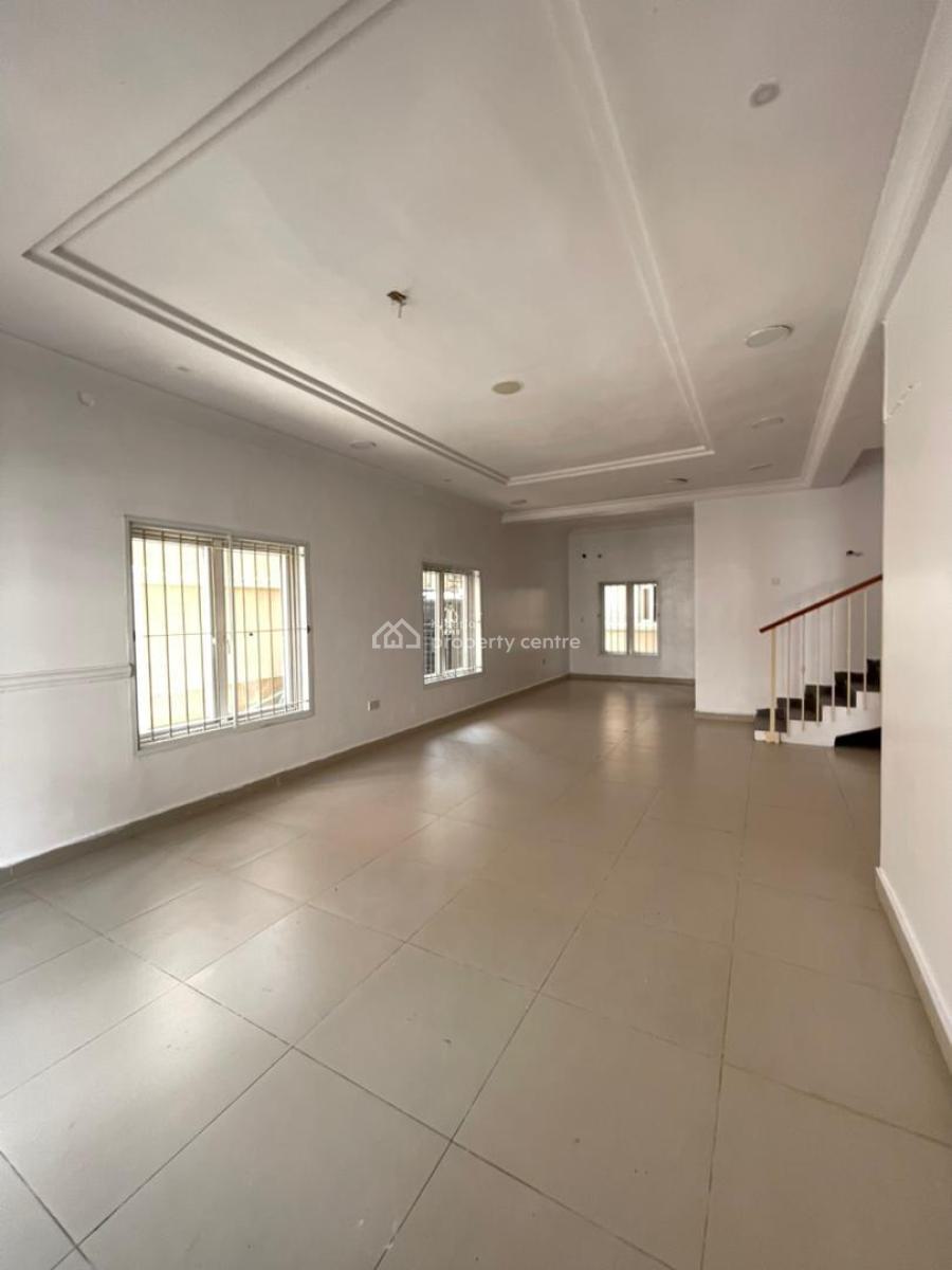 Well Maintained 4 Bedroom Terrace Duplex, Osapa Road., Lekki, Lagos, Terraced Duplex for Rent