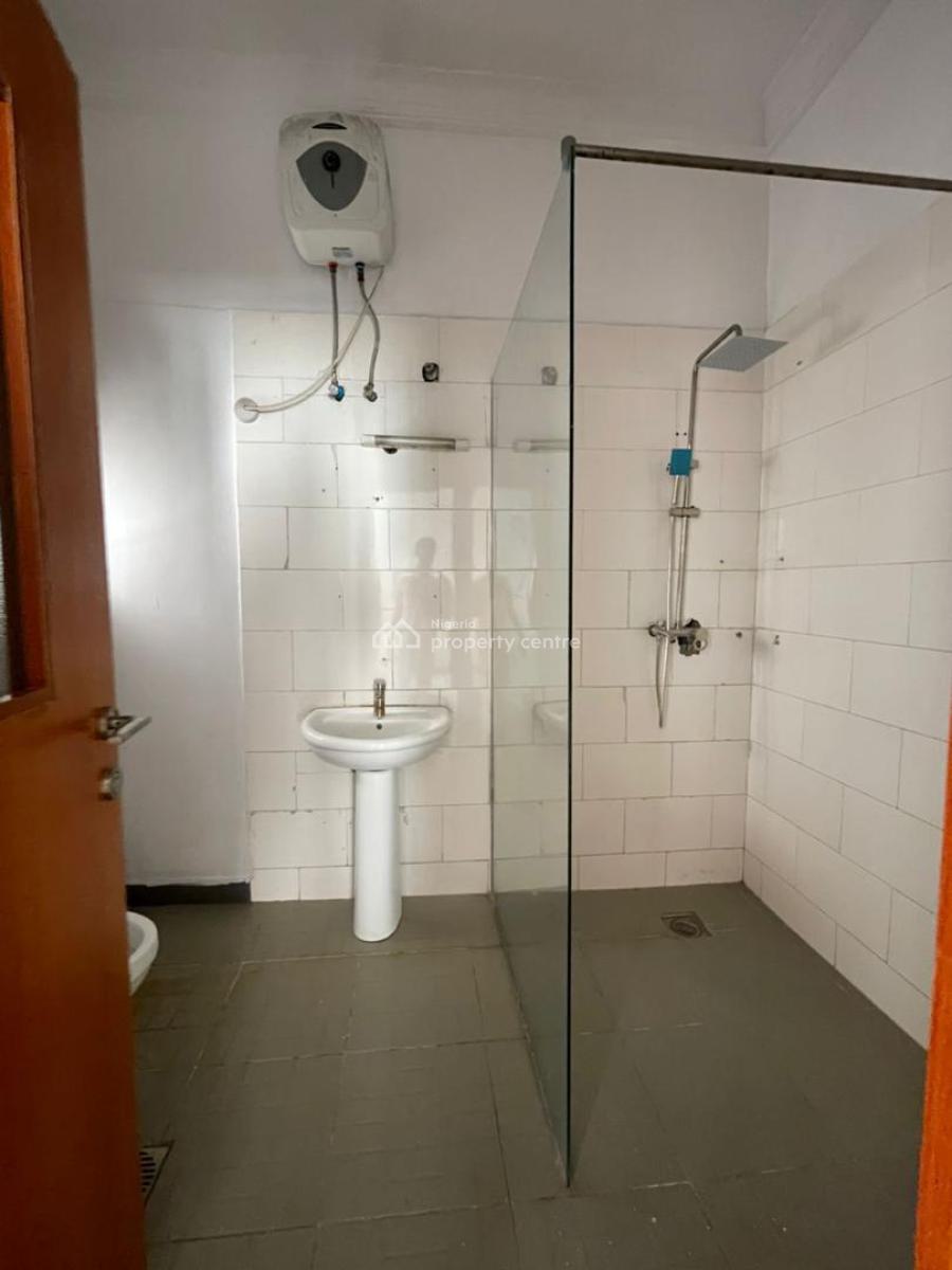 Well Maintained 4 Bedroom Terrace Duplex, Osapa Road., Lekki, Lagos, Terraced Duplex for Rent