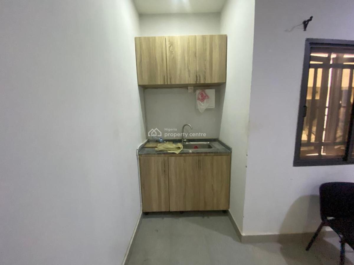 Studio Apartment, Asokoro District, Abuja, Mini Flat (room and Parlour) for Rent