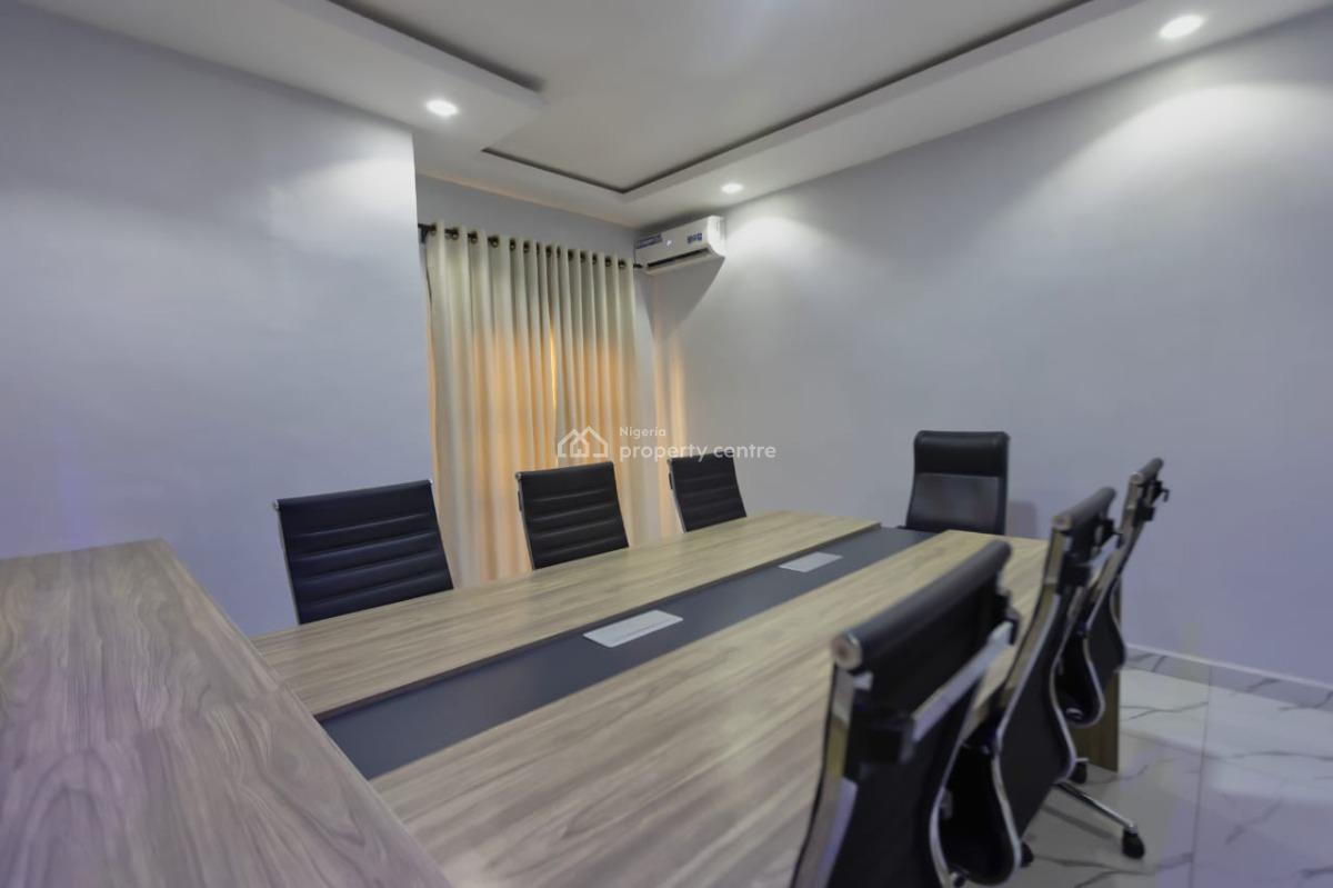 Luxury 2 Bedroom Apartment in Abuja, Bukar Dipcharima Close, Utako, Abuja, Flat / Apartment Short Let