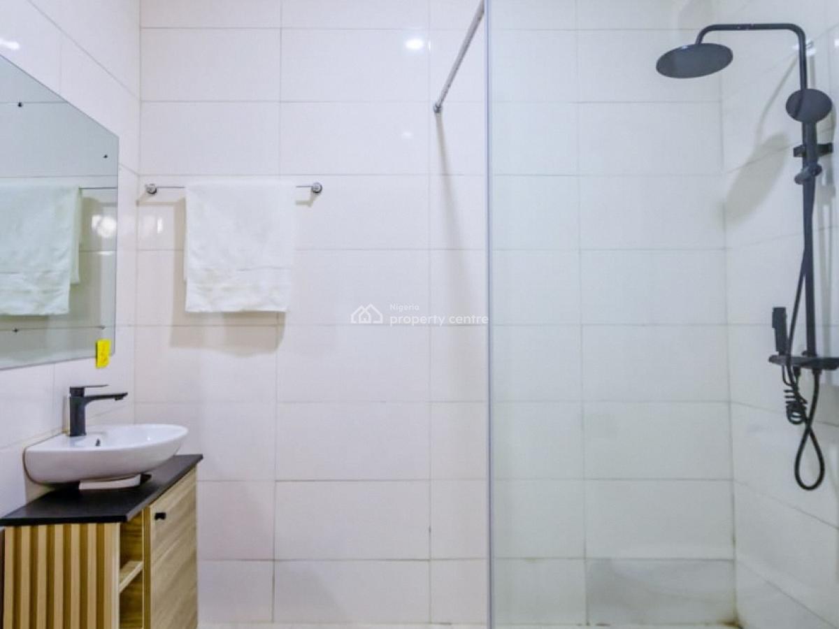 Luxury 2 Bedroom Apartment in Abuja, Bukar Dipcharima Close, Utako, Abuja, Flat / Apartment Short Let