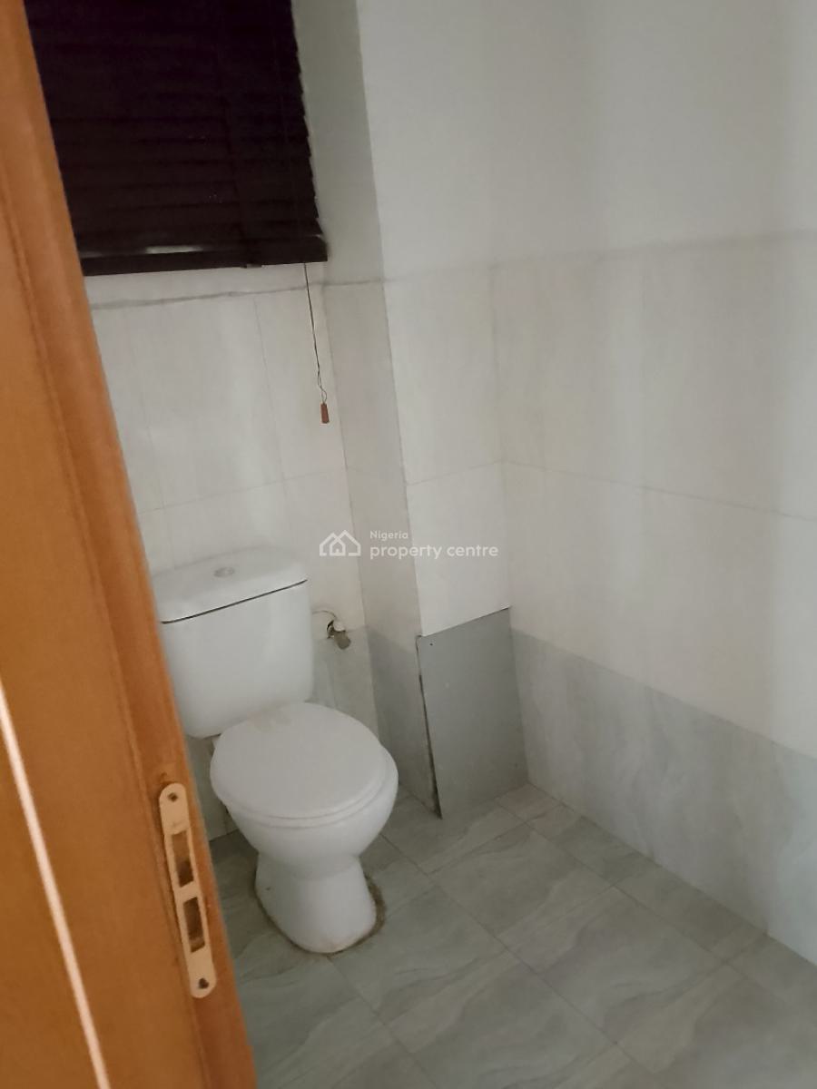 Luxury 3 Bedrooms Flat with a Room Bq, Safe Court Estate, Ikate Elegushi, Lekki, Lagos, Flat / Apartment for Rent