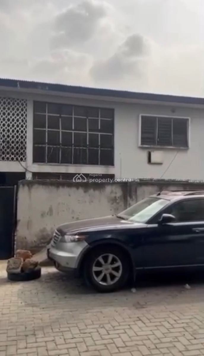 4 Flat of 3 Bedroom, Surulere, Lagos, Block of Flats for Sale
