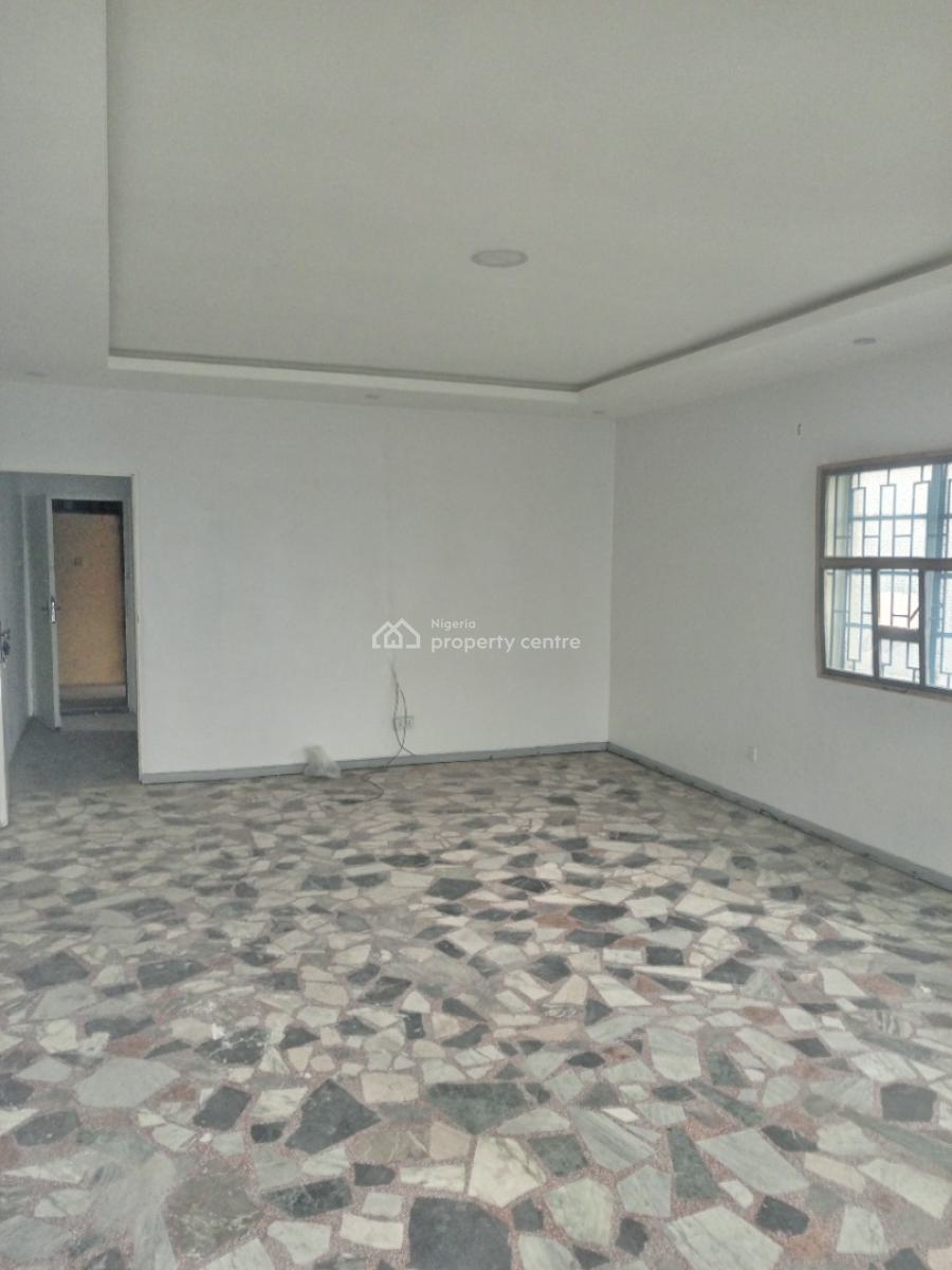 a Well Maintained 2 Bedroom Flat with Spacious Kitchen, Anifowoshe Close to Ikeja Along, Ikeja, Lagos, Flat / Apartment for Rent