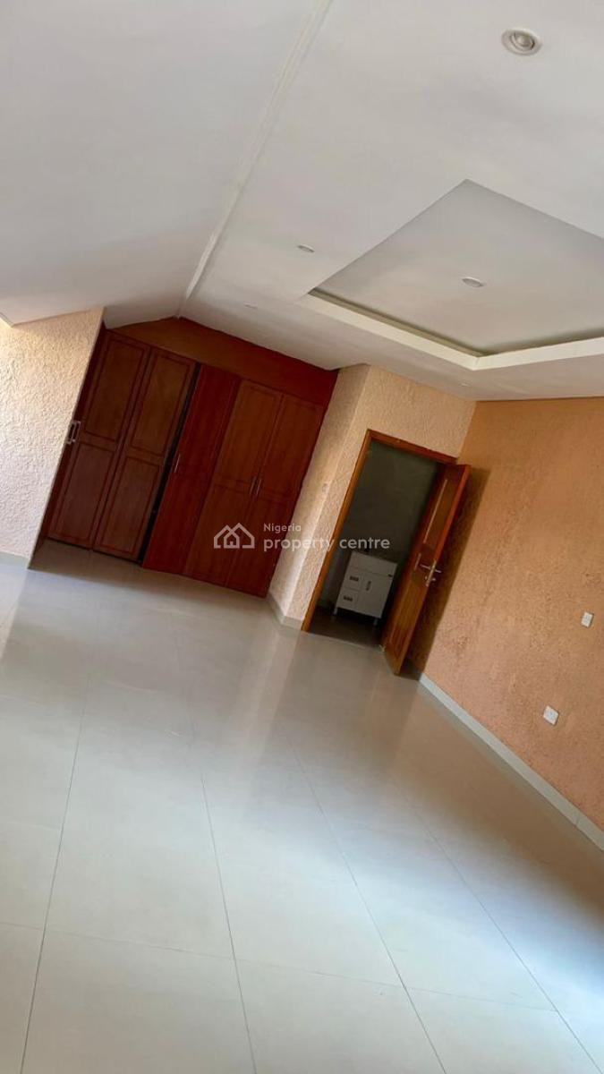 Premium 4 Bedrooms Maisonette with a Bq, Ikoyi, Lagos, Flat / Apartment for Rent