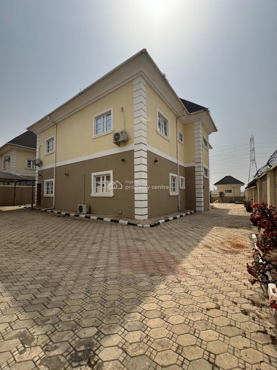 Well Spacious and Finished 6bedrooms Semi Detached Duplex., Katampe Extension, Katampe, Abuja, Semi-detached Duplex for Rent