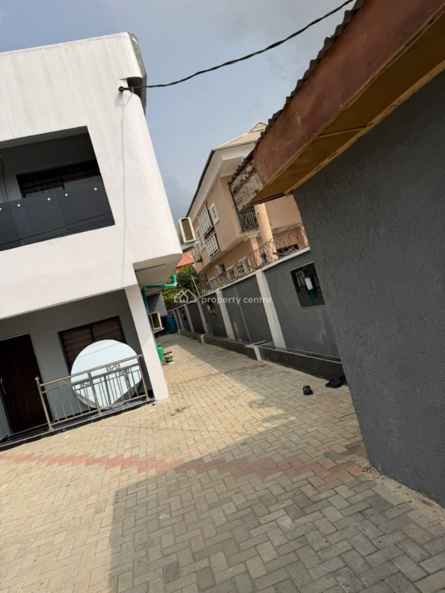 2 Bedroom Flat with Boys Quarter, Lekki Phase 1, Lekki, Lagos, Flat / Apartment for Rent