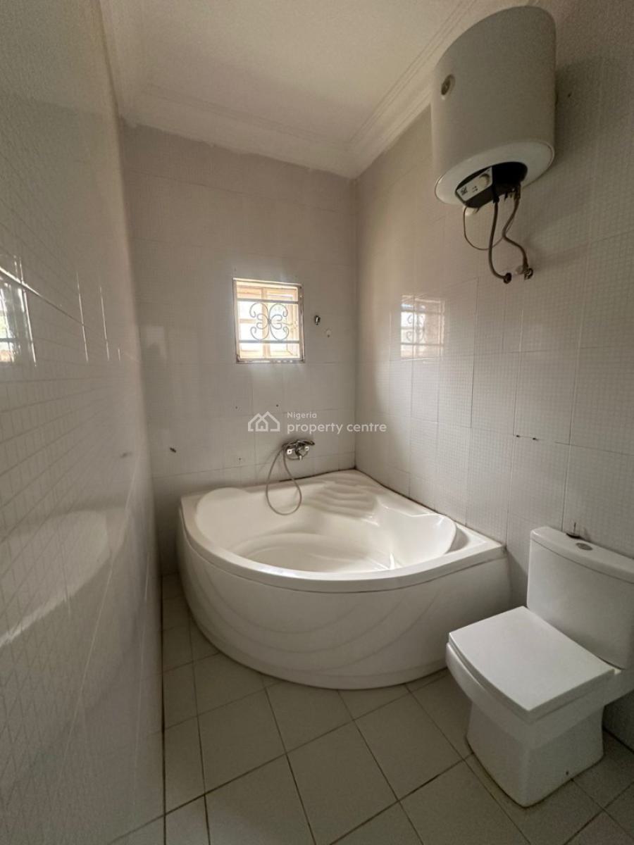 Spacious 3 Bedroom Apartment with Bq, Apo Legislative Quarters, Apo, Abuja, Flat / Apartment for Rent