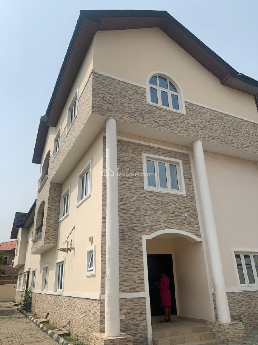 6 Bedroom Semi Detached with 2 Rooms Bq, Alpha Beach Road, Lekki, Lagos, Flat / Apartment for Rent
